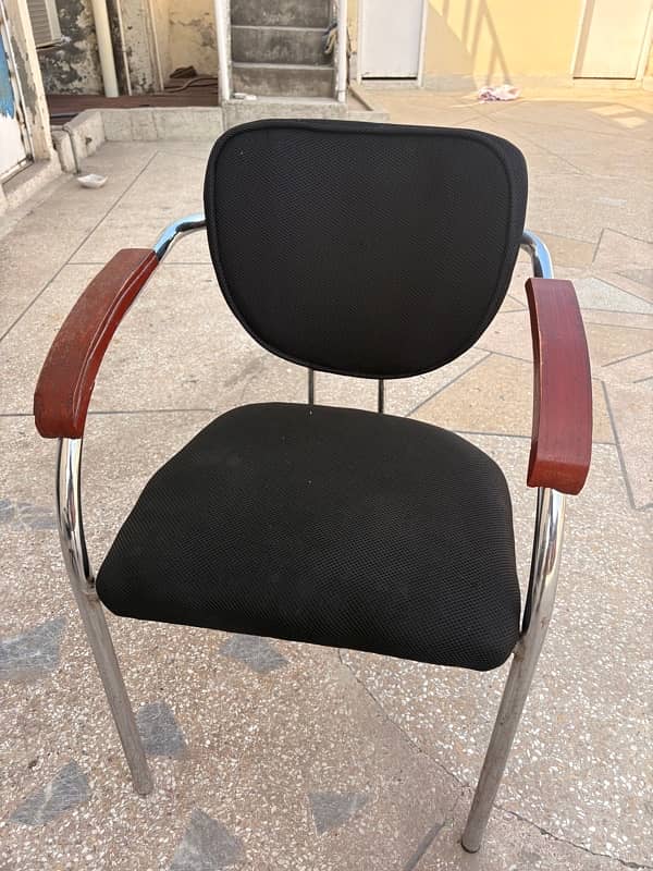 Office Chairs in good condition for sale 4