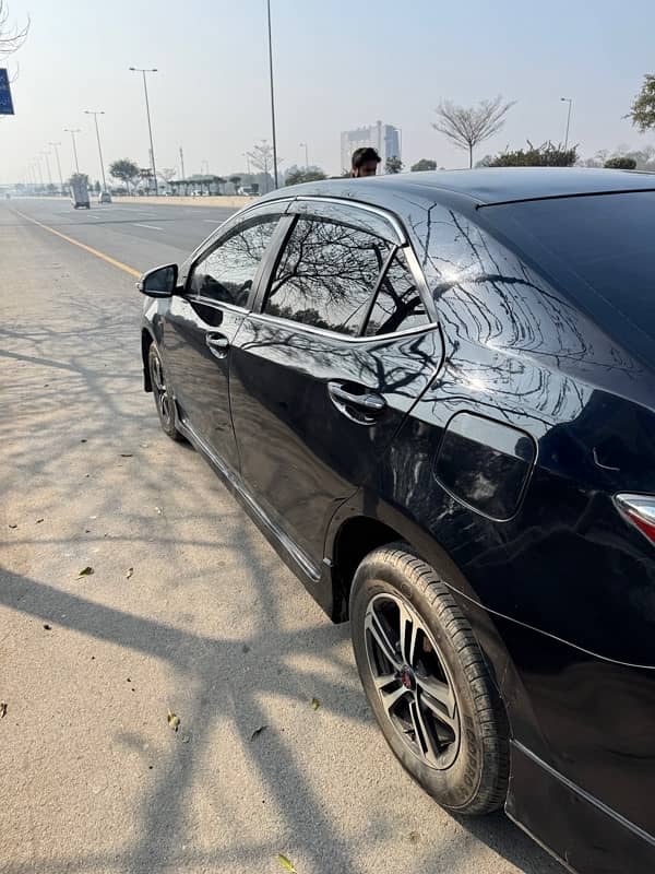 Toyota Altis Grande 2016 9