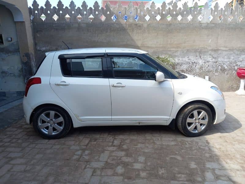 Suzuki Swift 2014 1