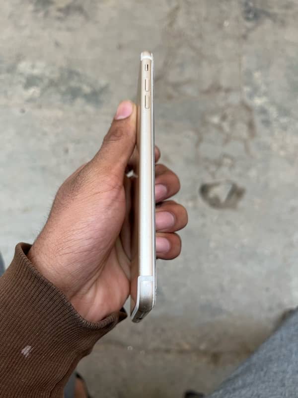 i phone 7 plus official pta approved 128 gb 4