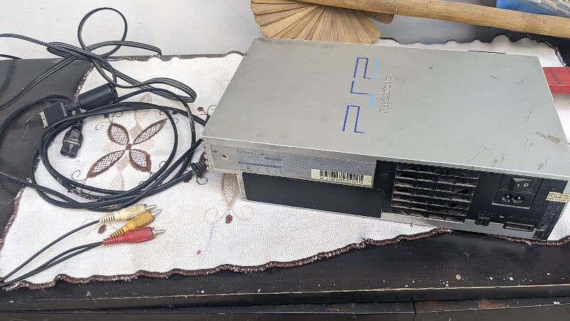 ps 2 in best condition 11