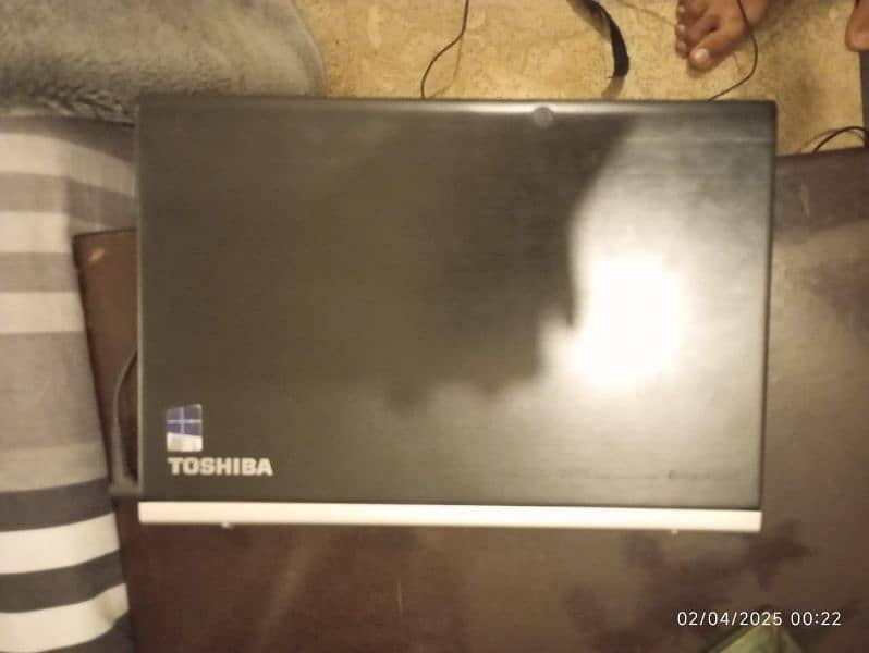 Toshiba detachable screen laptop for urgent sale 3