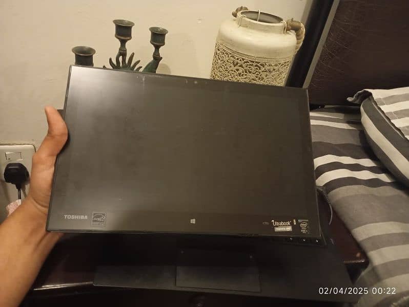 Toshiba detachable screen laptop for urgent sale 5