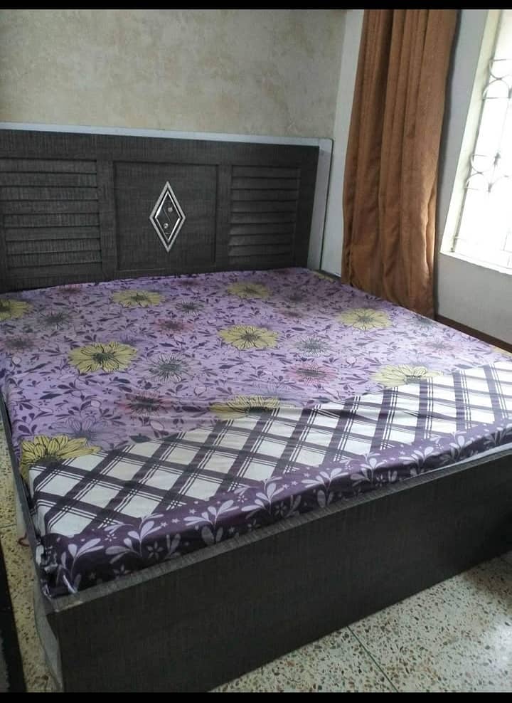 Bed in Good condition with mattress 0