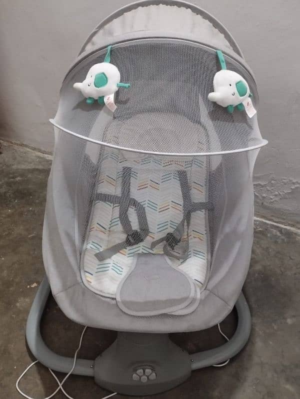 baby swing is for sale 4