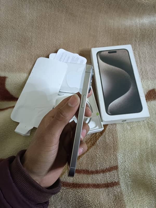 iPhone 15 Pro Max 256gb Non PTA 1