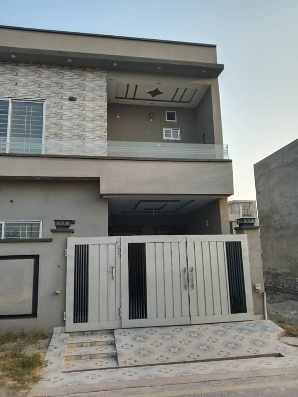 5 Marla Corner House For Sale In Platinum Block Near Main Boulevard And Park In Park View City Lahore 1