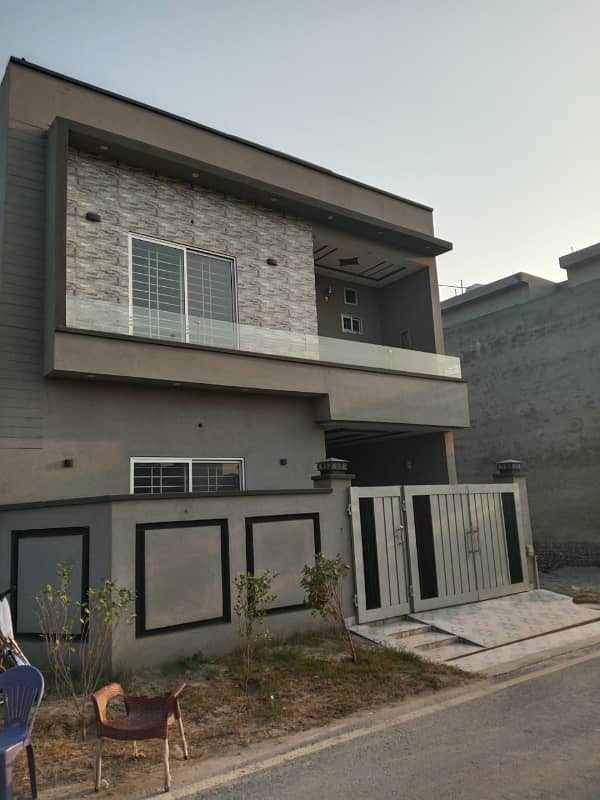 5 Marla Corner House For Sale In Platinum Block Near Main Boulevard And Park In Park View City Lahore 3