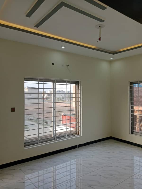 5 Marla Corner House For Sale In Platinum Block Near Main Boulevard And Park In Park View City Lahore 23