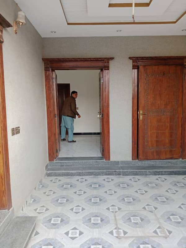 5 Marla Corner House For Sale In Platinum Block Near Main Boulevard And Park In Park View City Lahore 39