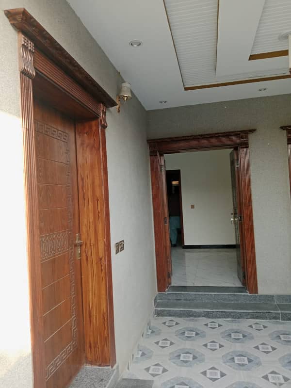 5 Marla Corner House For Sale In Platinum Block Near Main Boulevard And Park In Park View City Lahore 44