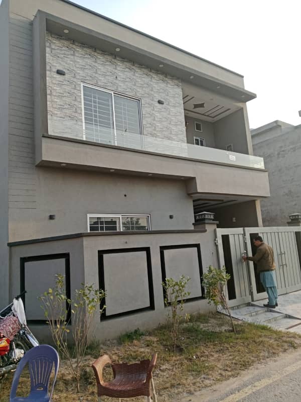 5 Marla Corner House For Sale In Platinum Block Near Main Boulevard And Park In Park View City Lahore 48