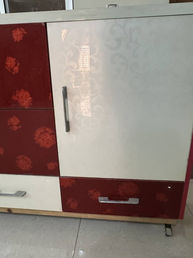 Acrylic Wardrobe move able for sale 3