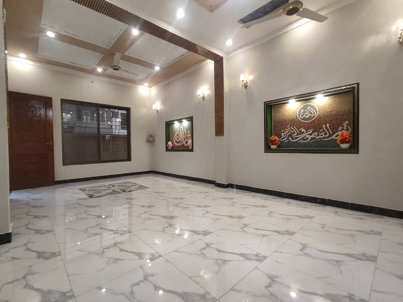 Buy your ideal 10 Marla House in a prime location of Lahore 7