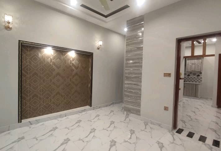 House Of 10 Marla For rent In Bahria Town - Sector E 1