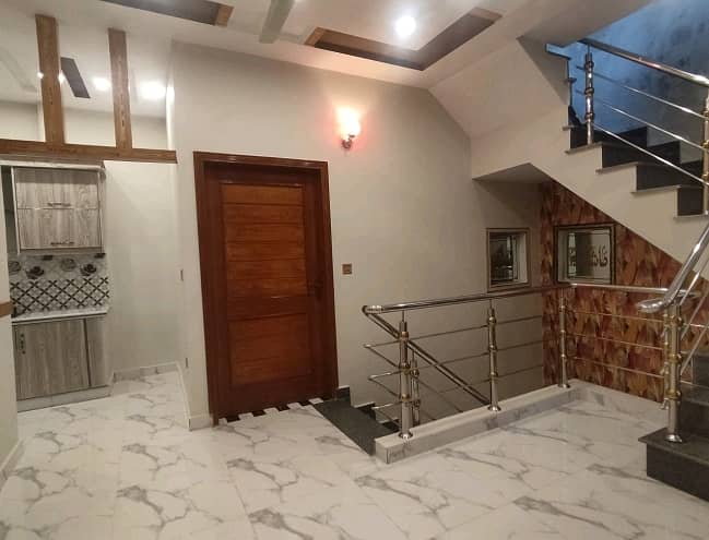 House Of 10 Marla For rent In Bahria Town - Sector E 2