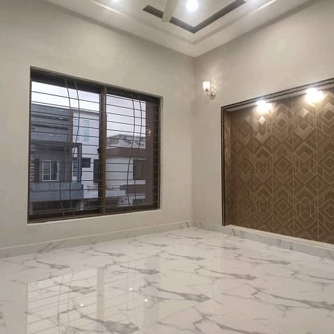 House Of 10 Marla For rent In Bahria Town - Sector E 6