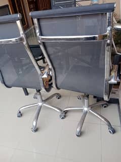 Office Chairs available UpTo 10% off