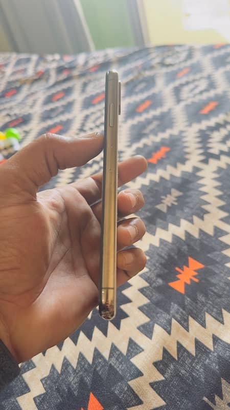 iPhone XS MAX 64 gb pta approved 2