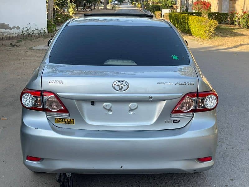 Toyota Corolla Altis 2011, 1.6 (Sunroof) 6