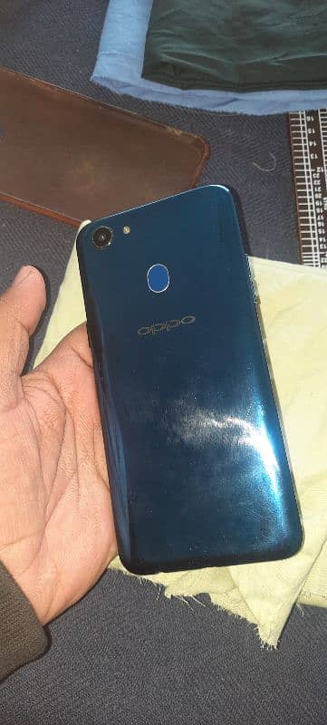 oppo f5 very good condition 10/10 working every thinks 1