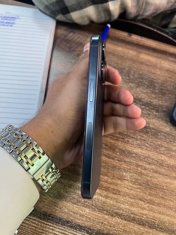 Iphone 15 Pro PTA Approved (128gb) 1