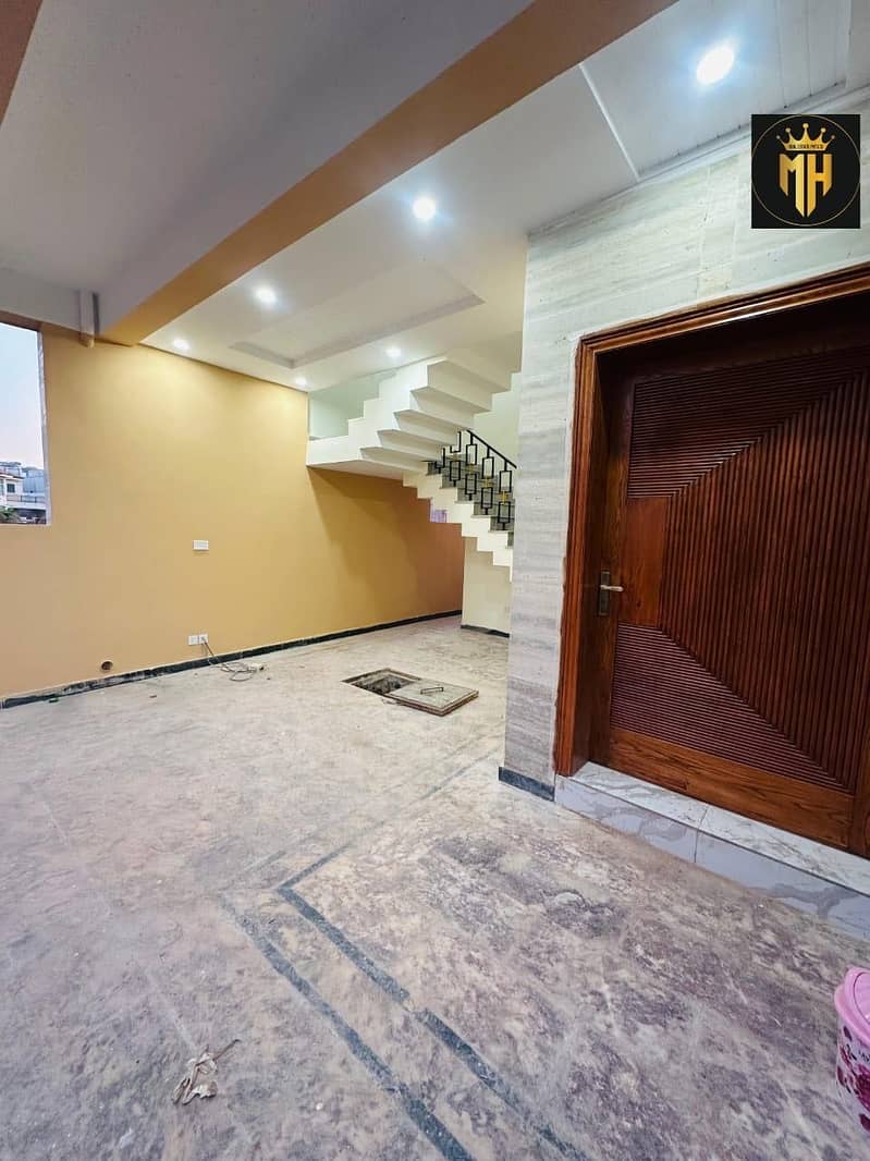 brand new double stori house for sale bani gala islmabad 12