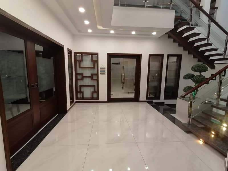 10 Marla Modern Design House For Rent In DHA Phase 5 Lahore. 4