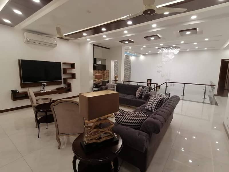 10 Marla Modern Design House For Rent In DHA Phase 5 Lahore. 14