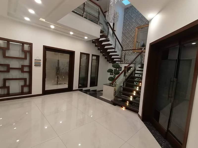 10 Marla Modern Design House For Rent In DHA Phase 5 Lahore. 17