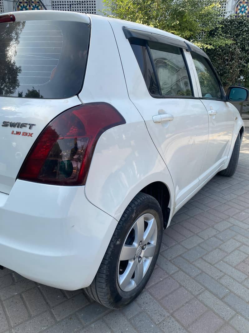 Suzuki Swift 2011 Total Genuine 9