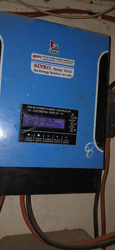 Sinko MPPT Solar Charge Controller 60A 1