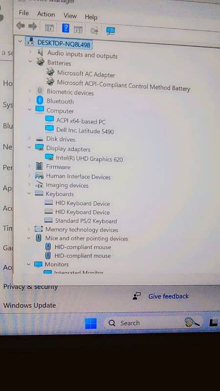 Dell Core i5 8th Gen laptop. 8Gb+128 Gb SSD 10\10 8