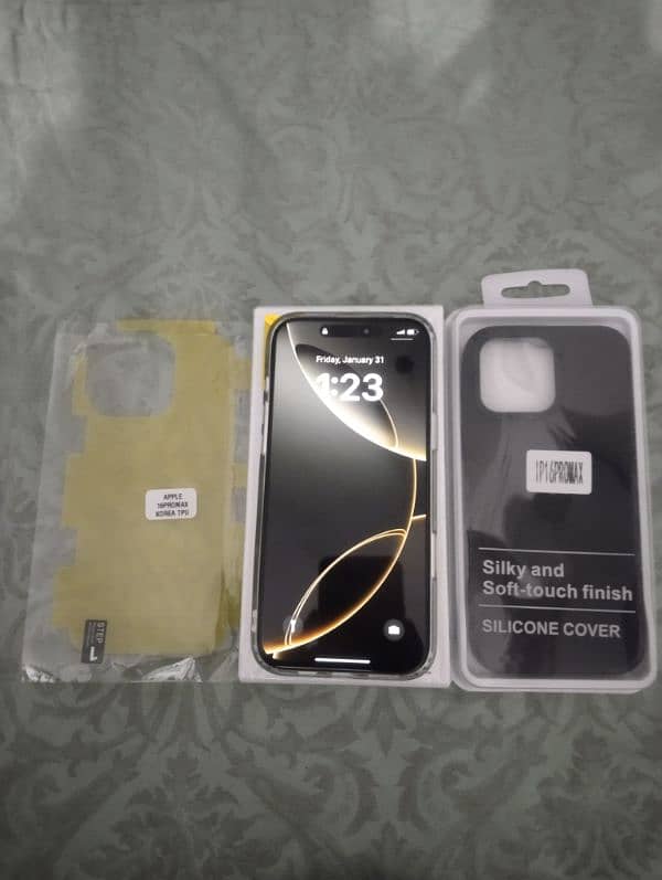 iphone 16 pro max 512GB, Desert Titanium. 4