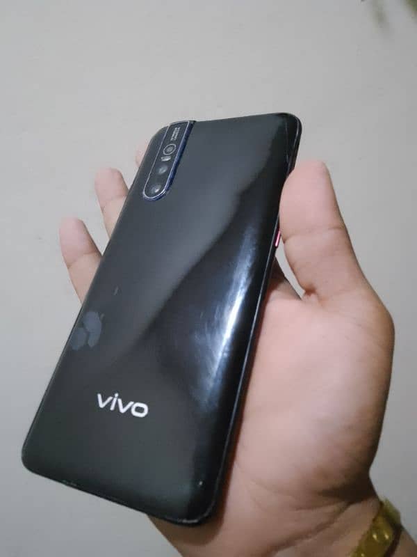 Vivo V15 Pro 6/128GB 5