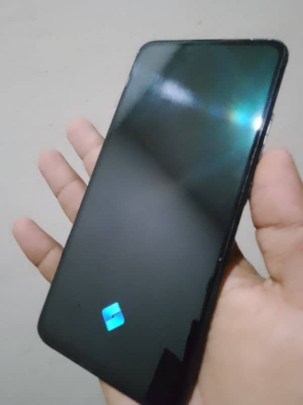 Vivo V15 Pro 6/128GB 7