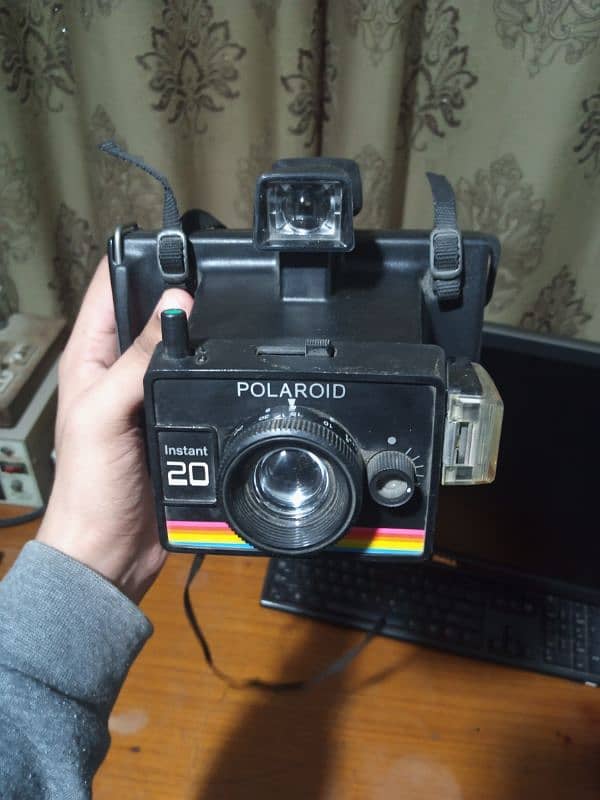 Classic Polaroid Instant 20 Camera 5