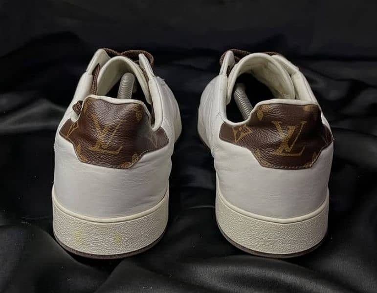 Louis Vuitton monogram white/brown canvas leather sneakers 2