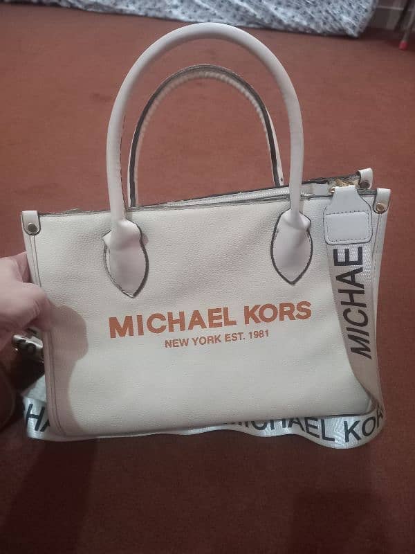 MICHEAL KORS WOMEN BAG + WITH CROSS BAG + JURAA 3