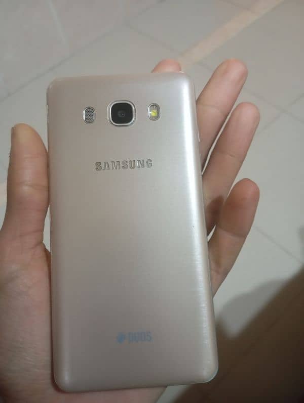 Galaxy J5 4