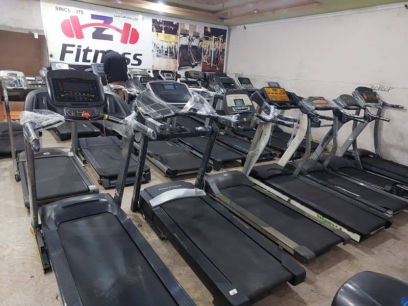 Treadmill / Running Machine / Elleptical  / Spinning bike / Gym cycle 6