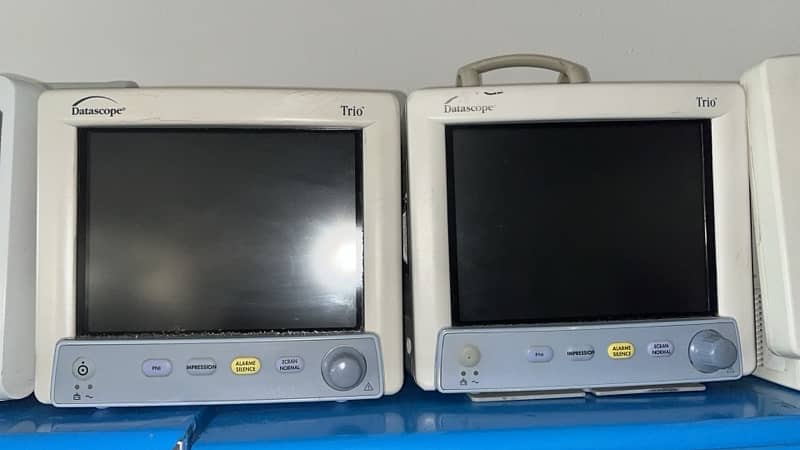 Cardiac / vital sign monitors monitor . . . 4