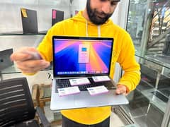 Macbook PRO M2 16 gb 512 gb very Good Condition