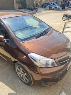 Toyota Vitz 2012