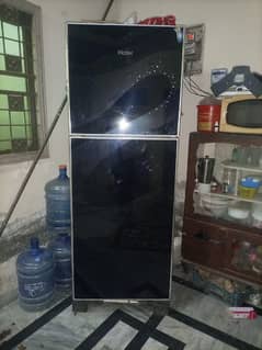 selling my fridge due  urgent need of money