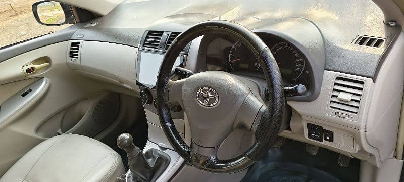 Toyota Corolla GLI 2010 1