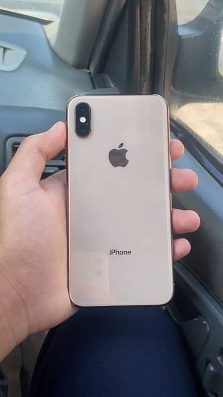 iphone xs gold colour 1