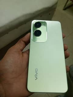 vivo y 18 only 3 mont use 1 hand 6+6/128