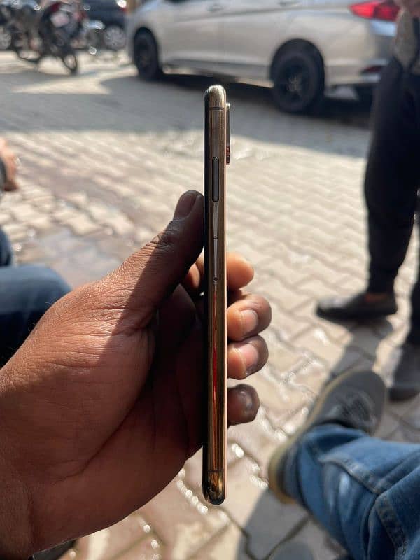 Iphone Xs max 256gb PTA Approved 5