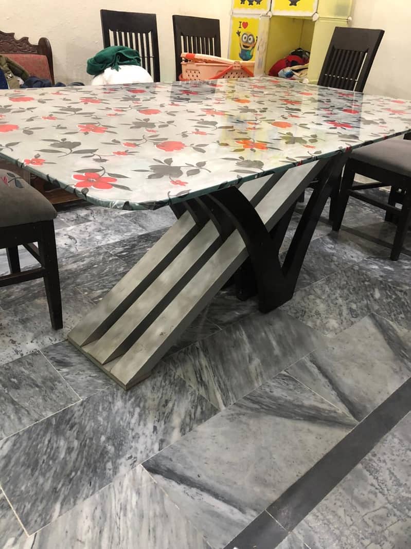 Dining Table with 6 chairs 2